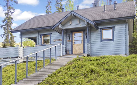 Pöllölaakso: Træ, Sidespor, Sommerhus, Hus, Hjem, Planke, Garden Bygninger, Bjælkehytte, Hårdttræ, Veranda