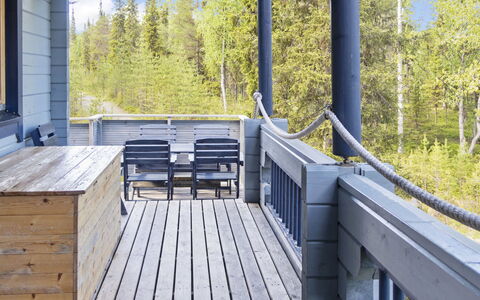 Pöllölaakso: Træ, Sidespor, Sommerhus, Hus, Hjem, Planke, Garden Bygninger, Bjælkehytte, Hårdttræ, Veranda