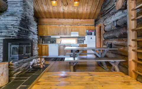 Seitsemän Savua 3: Træ, Sommerhus, Bejdse, Hårdttræ, Bjælkehytte, Planke, Loft, Naturmateriale, Tømmer, Garden Bygninger