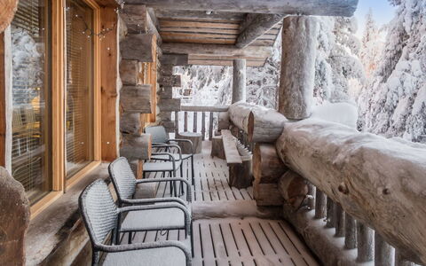 Rukakieku: Træ, Vinter, Hårdttræ, Fryser, Naturmateriale, Kolonne, Planke, Bjælkehytte, Altan, Sne