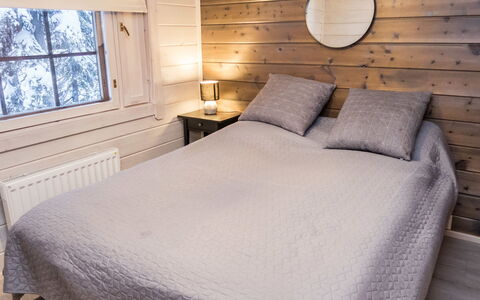 Huvihovi: Træ, Sommerhus, Bjælkehytte, Skov, Skur, Garden Bygninger, Lærk, Woodland, Bejdse