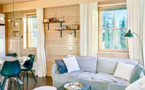 Ruka Sunhill: Træ, Sommerhus, Bjælkehytte, Skov, Skur, Garden Bygninger, Lærk, Woodland, Bejdse