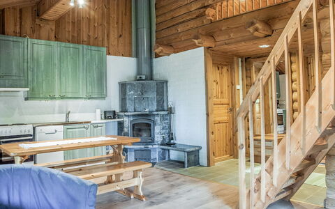 Kieppi a: Træ, Sommerhus, Bjælkehytte, Skov, Skur, Garden Bygninger, Lærk, Woodland, Bejdse