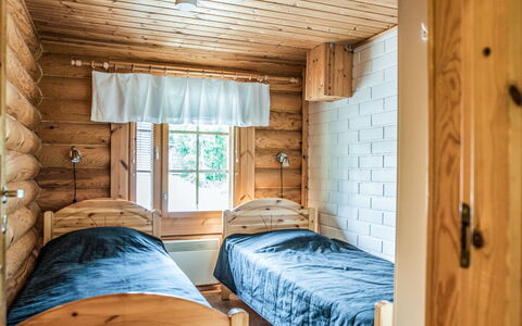 Kieppi B: Træ, Sommerhus, Bjælkehytte, Skov, Skur, Garden Bygninger, Lærk, Woodland, Bejdse