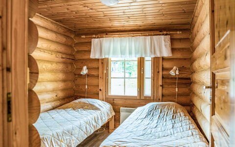 Kieppi B: Træ, Sommerhus, Bjælkehytte, Skov, Skur, Garden Bygninger, Lærk, Woodland, Bejdse