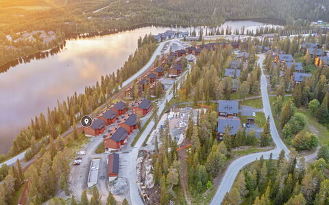 Aurinkoranta: Træ, Sommerhus, Bjælkehytte, Skov, Skur, Garden Bygninger, Lærk, Woodland, Bejdse