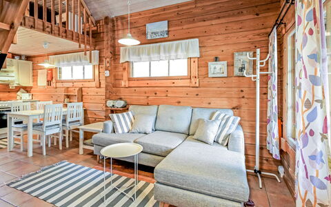 Marjatan Mökki: Træ, Sommerhus, Bjælkehytte, Skov, Skur, Garden Bygninger, Lærk, Woodland, Bejdse