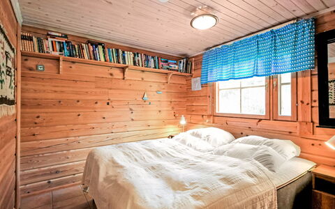 Marjatan Mökki: Træ, Sommerhus, Bjælkehytte, Skov, Skur, Garden Bygninger, Lærk, Woodland, Bejdse