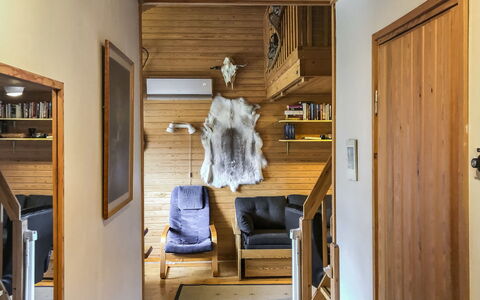 Soidinaukea B 20: Træ, Sommerhus, Bjælkehytte, Skov, Skur, Garden Bygninger, Lærk, Woodland, Bejdse