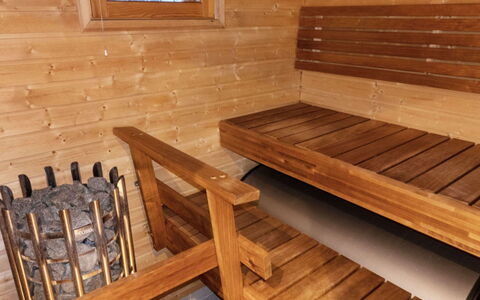 Artturi: Træ, Sommerhus, Bjælkehytte, Skov, Skur, Garden Bygninger, Lærk, Woodland, Bejdse