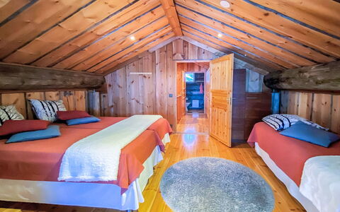 Riekonkätkä: Træ, Sommerhus, Bjælkehytte, Skov, Skur, Garden Bygninger, Lærk, Woodland, Bejdse