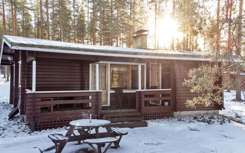 Aittoniemi Ii: Træ, Sne, Vinter, Sommerhus, Fryser, Hjem, Bjælkehytte, Lærk, Sidespor
