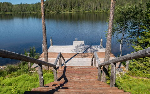 Karhulinna: Vand, Krop Af Vand, Træ, Bank, Sø, Dok, Boardwalk, Skov, Reservoir, Planke