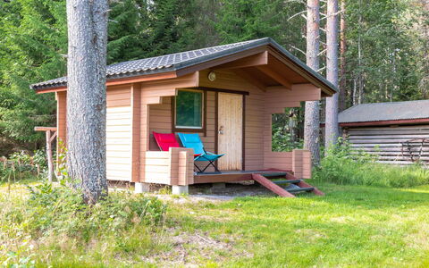 Pikkupuro: Træ, Sommerhus, Bjælkehytte, Skov, Skur, Garden Bygninger, Lærk, Woodland, Bejdse