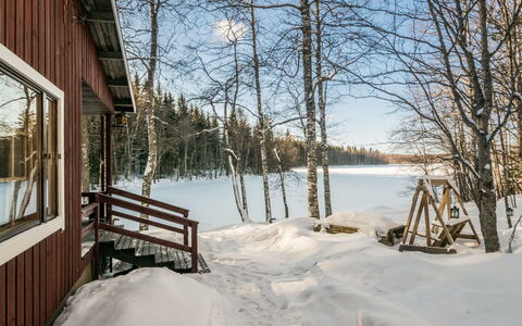 2235: Træ, Sommerhus, Bjælkehytte, Skov, Skur, Garden Bygninger, Lærk, Woodland, Bejdse