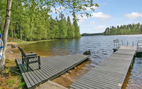 7152: Træ, Bank, Hus, Sommerhus, Sø, Dam, Skov, Bjælkehytte