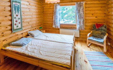 Hevonkuusi: Træ, Loft, Soveværelse, Hjem, Indretning, Bejdse, Seng, Hårdttræ, Sommerhus, Sengetøj