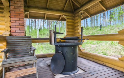 Aurinkoranta: Træ, Sommerhus, Bjælkehytte, Skov, Skur, Garden Bygninger, Lærk, Woodland, Bejdse