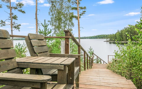 Kanervarinne: Træ, Sommerhus, Bjælkehytte, Skov, Skur, Garden Bygninger, Lærk, Woodland, Bejdse