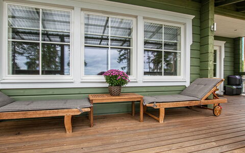 Katajakallio: Træ, Sommerhus, Bjælkehytte, Skov, Skur, Garden Bygninger, Lærk, Woodland, Bejdse