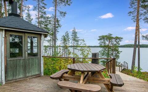 Katajakallio: Træ, Sommerhus, Bjælkehytte, Skov, Skur, Garden Bygninger, Lærk, Woodland, Bejdse