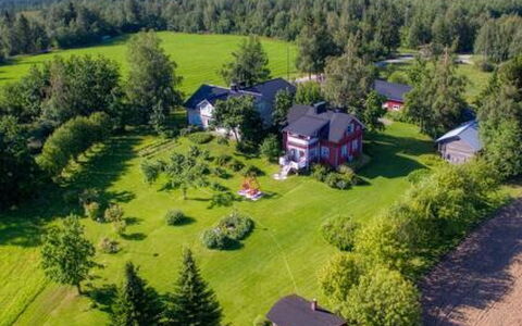 Vaaran Loma-Asunto: Træ, Sommerhus, Bjælkehytte, Skov, Skur, Garden Bygninger, Lærk, Woodland, Bejdse