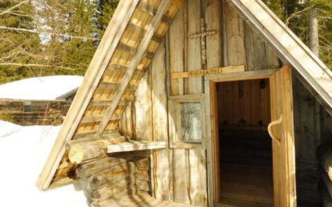 Vaaran Loma-Asunto: Træ, Sommerhus, Bjælkehytte, Skov, Skur, Garden Bygninger, Lærk, Woodland, Bejdse