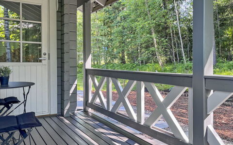 Sini 2B: Træ, Sommerhus, Bjælkehytte, Skov, Skur, Garden Bygninger, Lærk, Woodland, Bejdse