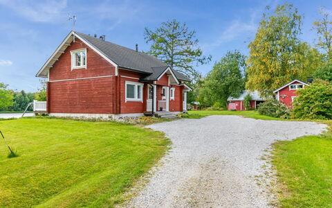 Lehtola: Hus, Hjem, Boligområde, Sommerhus, Tag, Menneskelig Bosættelse, Landdistrikt, Estate, Stuehus, Indkørsel