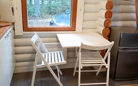 Linnusmaa: Græs, Hus, Sommerhus, Land Lot, Hjem, Estate, Lawn, Sidespor, Stuehus, Veranda