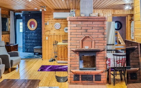 Minervahovi: Træ, Værelse, Sommerhus, Bejdse, Hårdttræ, Bjælkehytte, Hearth, Stue, Tømmer, Planke