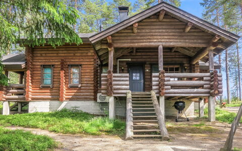Karpalo: Sommerhus, Hus, Hjem, Garden Bygninger, Sidespor, Bjælkehytte, Stuehus, Estate, Skur, Gård