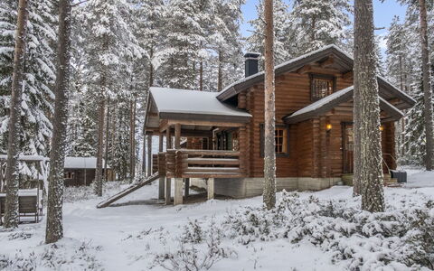 Karpalo: Sommerhus, Hus, Hjem, Garden Bygninger, Sidespor, Bjælkehytte, Stuehus, Estate, Skur, Gård