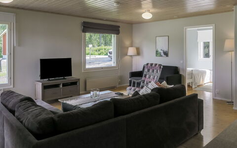 Suvela: Gulvbelægning, Indretning, Træ, Loft, Etage, Møbel, Couch, Hjem, Værelse, Stue