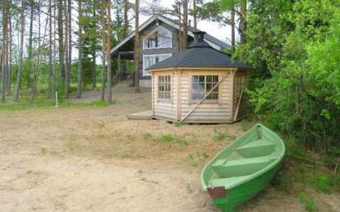 Taivaanranta: Svømmepøl, Bjergkæde, Eco Hotel, Udvej, Estate, Dal, Villa, Landscaping, Ferieby, Backyard