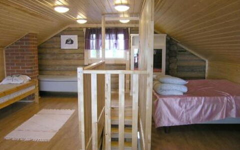 Taivaanranta: Møbel, Indretning, Gulvbelægning, Etage, Bord, Loft, Køkken & Spisebord, Belysning, Stol, Hjem