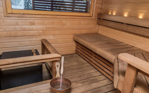 Tahko Spa Suites Orange a 9: Græs, Hus, Sommerhus, Land Lot, Hjem, Estate, Lawn, Sidespor, Stuehus, Veranda