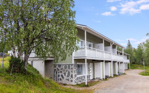 Kyllinilo: Blå, Altan, Gelænder, Lejlighed, Hegn, Hav, Udvej, Ejerlejlighed, Svømmepøl, Hotel
