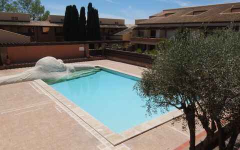 Saint Cyprien 810: Blad, Have, Skygge, Eco Hotel, Udendørs Møbler, Gård, Landscaping, Design