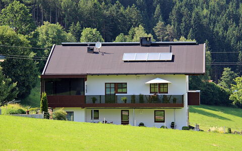 Fabian: Hus, Ejendom, Hjem, Land Lot, Tag, Arkitektur, Bygning, Ejendom, Stuehus, Sommerhus