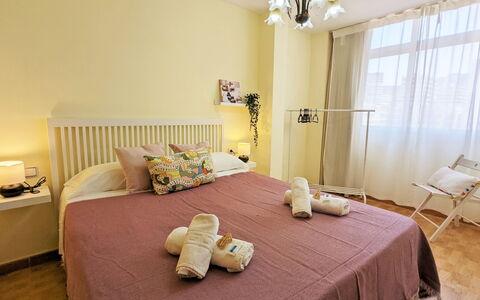 La Goleta: Møbel, Ejendom, Bygning, Komfort, Træ, Textile, Belysning, Dekoration, Indretning, Etage