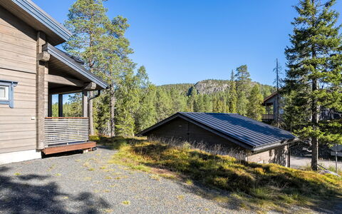 Rukan Villa Lux a: Lejlighed, Boligområde, Ejerlejlighed, Urban Design, Altan, Blandet Brug, Udvej, Estate, Hotel, Skygge