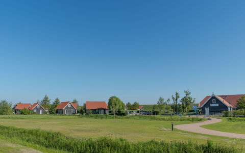 Wemeldinge 200: Himmel, Plante, Træ, Naturlige Landskab, Hus, Græs, Sommerhus, Græs-, Landskab, Vindue