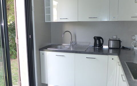 Le Rayolet: Ejendom, Værelse, Køkken, Countertop, Cabinetry, Håndvask, Møbel, Større Bandage, Indretning, Hus