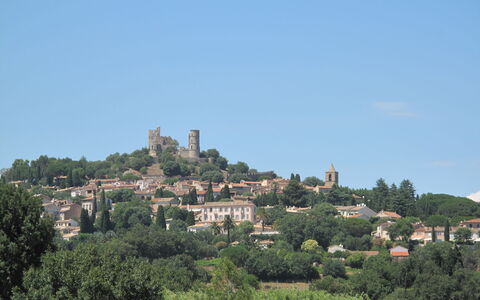 Grimaud 131: Træ, Vegetationen, Menneskelig Bosættelse, Landsby, Forstad, Bjerglandsby, Skyline