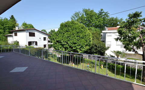 Franjo: Boligområde, Ejendom, Hus, Bygning, Hjem, Arkitektur, Ejendom, Kvarter, Forstad, Himmel