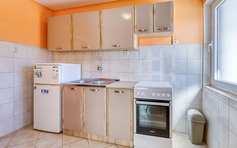 Opatija Ika 106: Større Bandage, Gulvbelægning, Etage, Indretning, Værelse, Køkken Apparat, Cabinetry, Lejlighed, Loft, Køkken