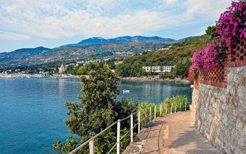 Opatija Ika 106: Blå, Vand, Krop Af Vand, Bjergrige Landskabsformer, Kyst, Bakke, Coastal Og Oceaniske Landskabsformer, Bjerg, Hav, Highland