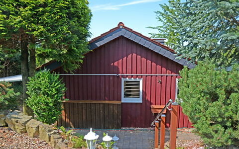Zedernhütte: Plante, Himmel, Ejendom, Sky, Bygning, Dør, Træ, Land Lot, Naturlige Landskab, Træ