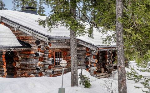Luostonseita 3: Sommerhus, Hus, Hjem, Garden Bygninger, Sidespor, Bjælkehytte, Stuehus, Estate, Skur, Gård